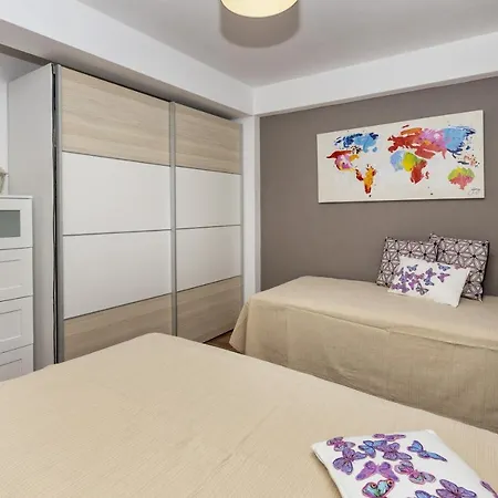 Anabela * Албуфейра