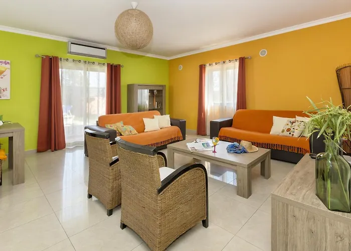 Anabela 阿尔布费拉