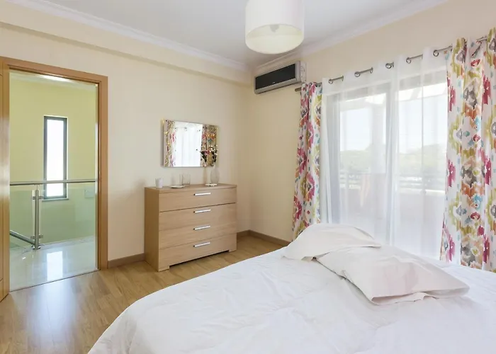 Anabela 阿尔布费拉